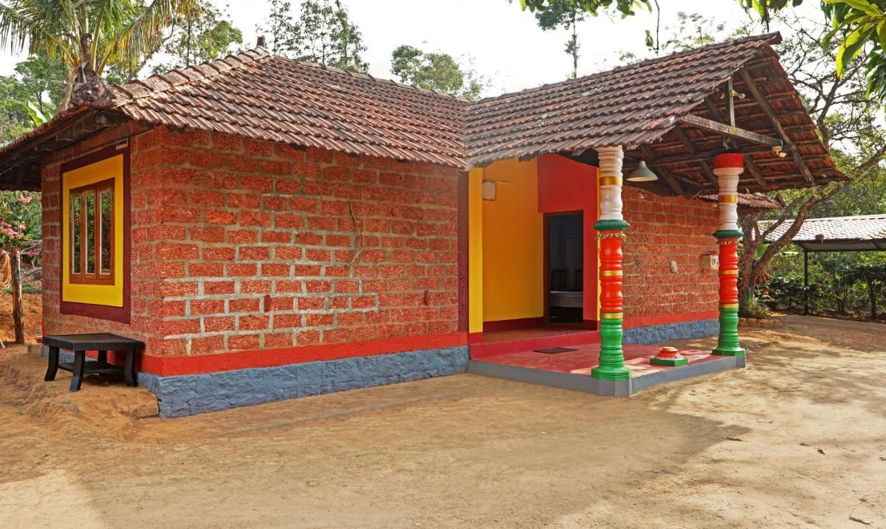 Hotel Allaranda Homestay Madikeri Eksteriør billede