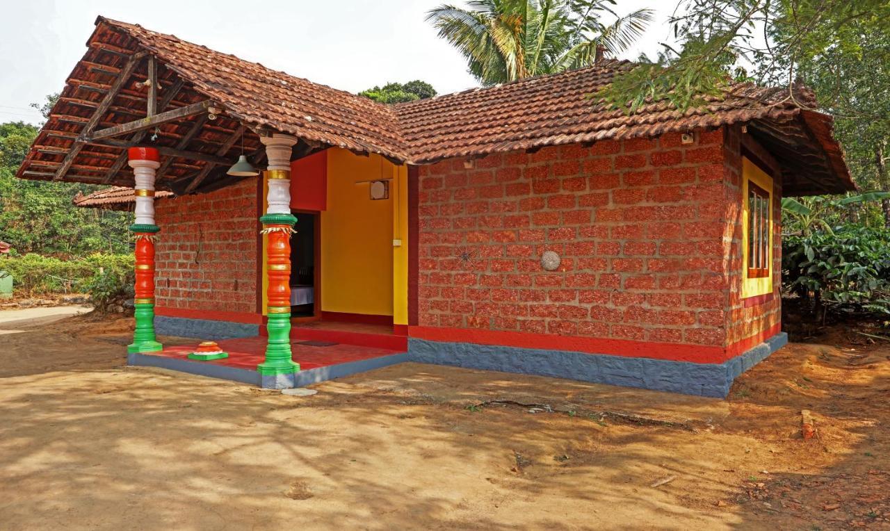 Hotel Allaranda Homestay Madikeri Eksteriør billede